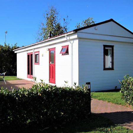 Hofgalow Chalet Op Camping "De Stal" Drijber Exterior foto