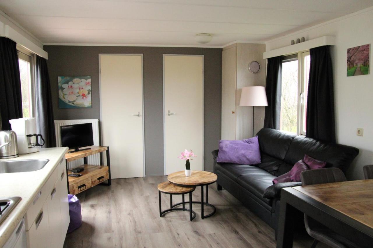 Hofgalow Chalet Op Camping "De Stal" Drijber Exterior foto